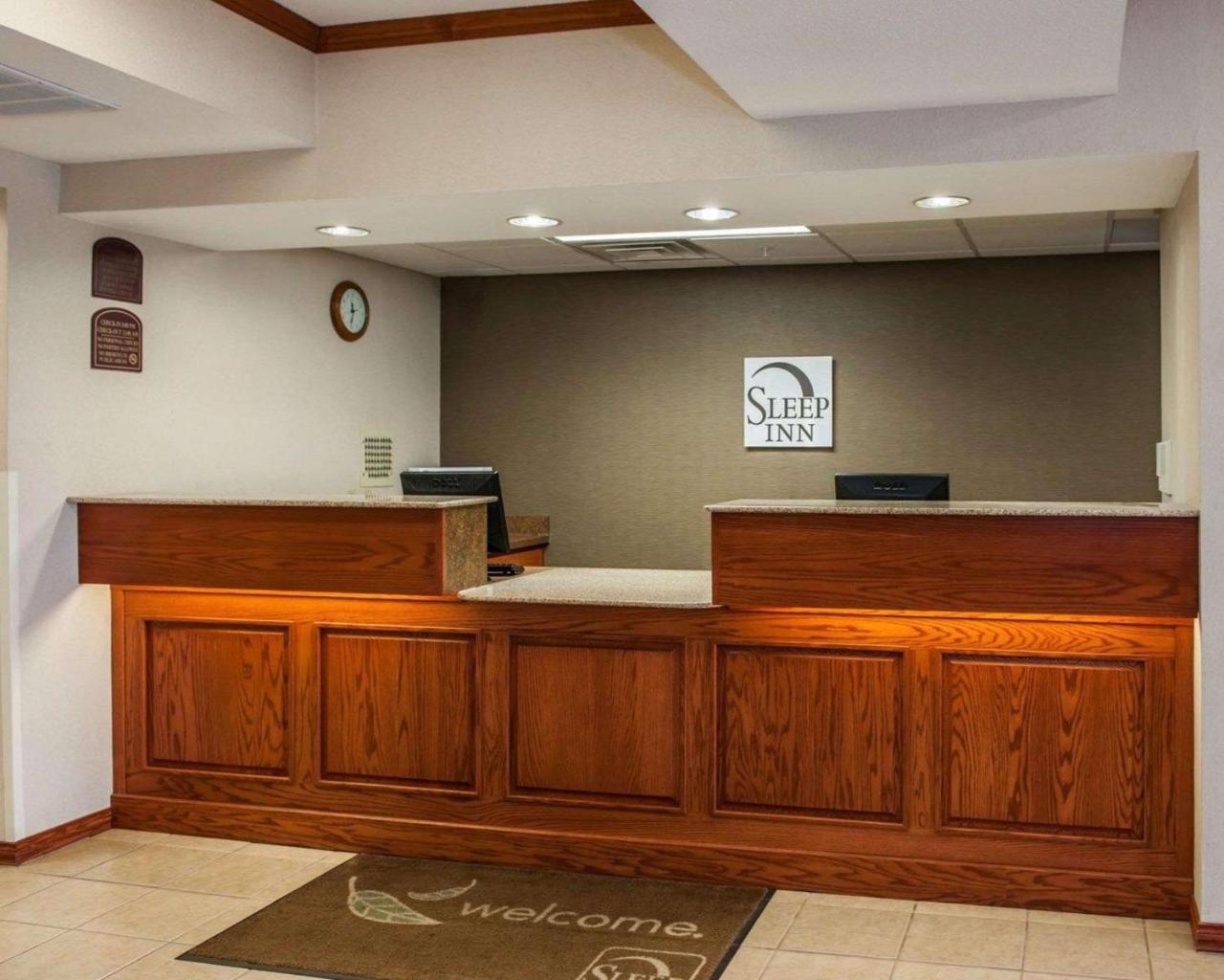 Sleep Inn South Bend Airport Екстер'єр фото